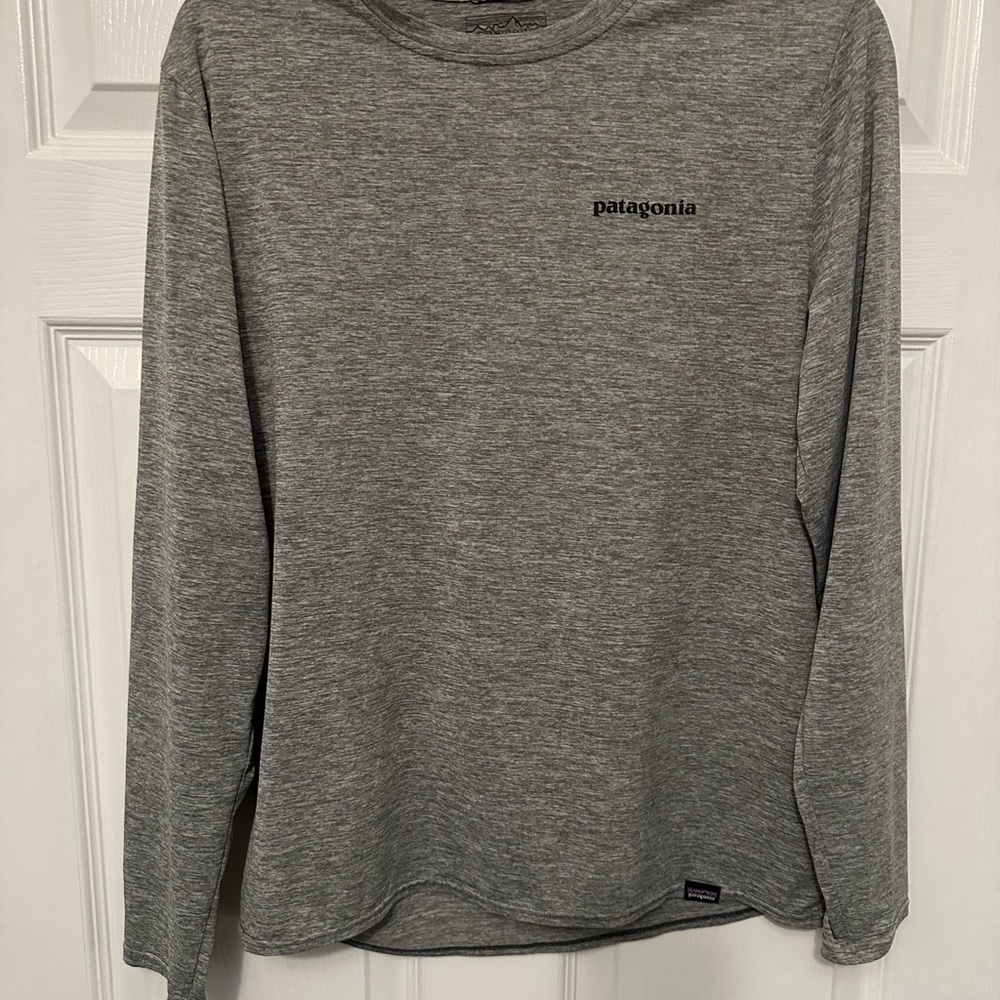 Patagonia Men's Heather Gray Crewneck Long Sleeve t shirt cool Capilene